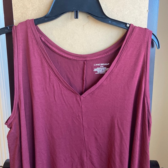 Lane Bryant Tops - Nwot Lane Bryant maroon tank 14